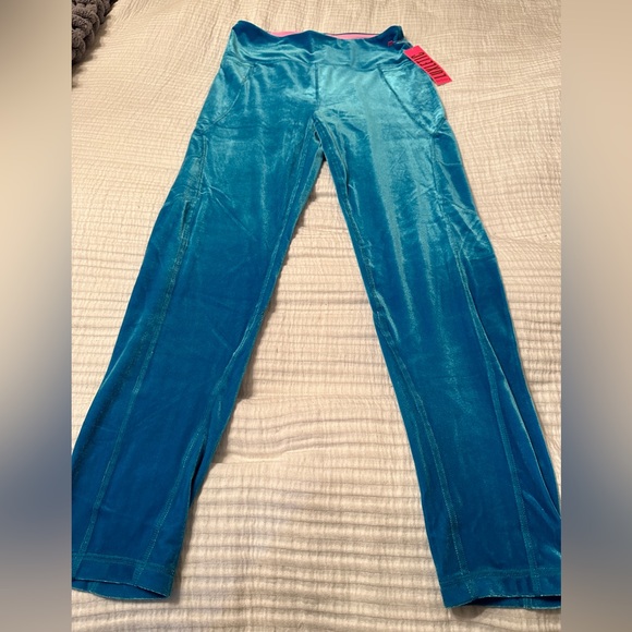 Lilly Pulitzer 2 Piece Set - Size L - Picture 11 of 16